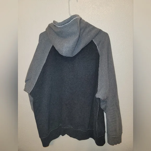 Waterloo Black Hawks Mens Gray Hoodie XL USHL - Picture 2 of 6